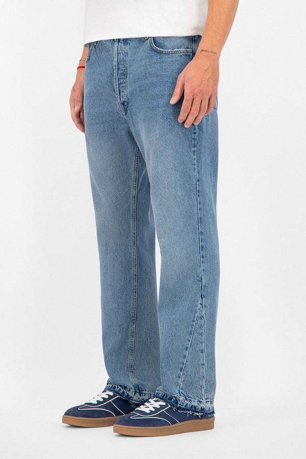 Gusset Panel Straight Fit Pant