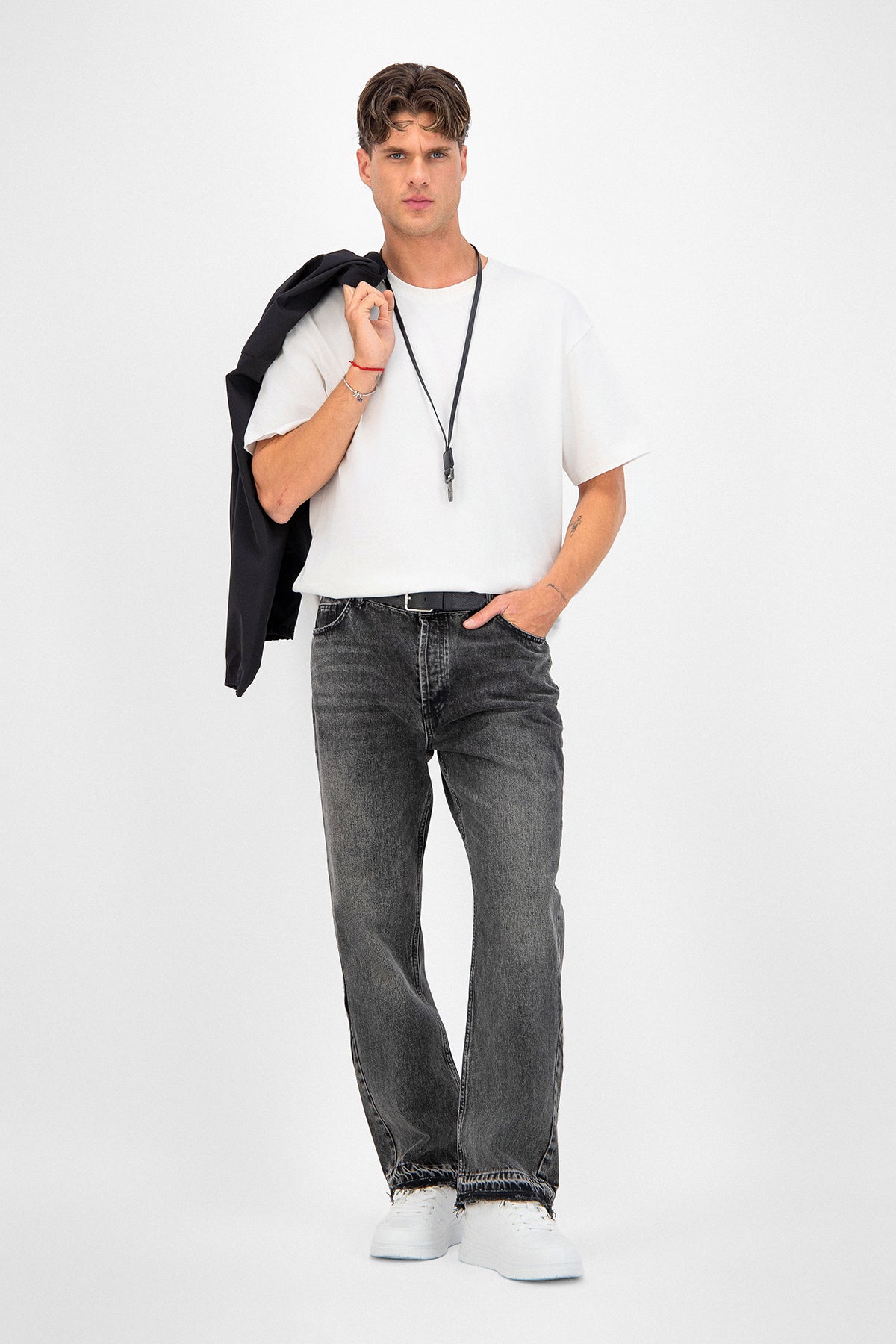 Gusset Panel Straight Fit Pant