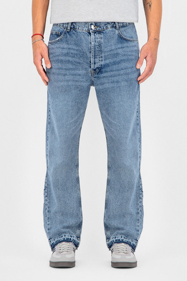 Gusset Panel Straight Fit Pant