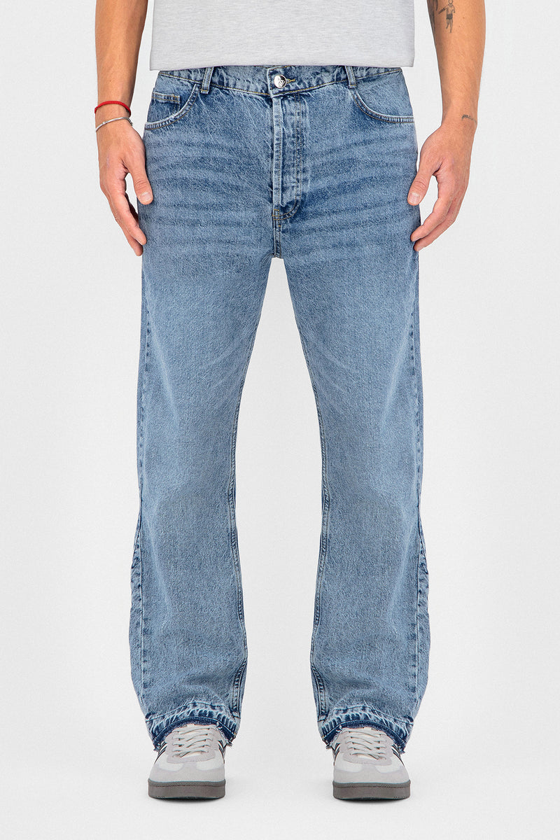 Gusset Panel Straight Fit Pant