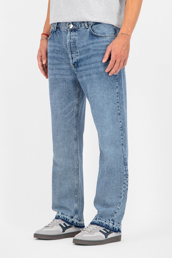 Gusset Panel Straight Fit Pant