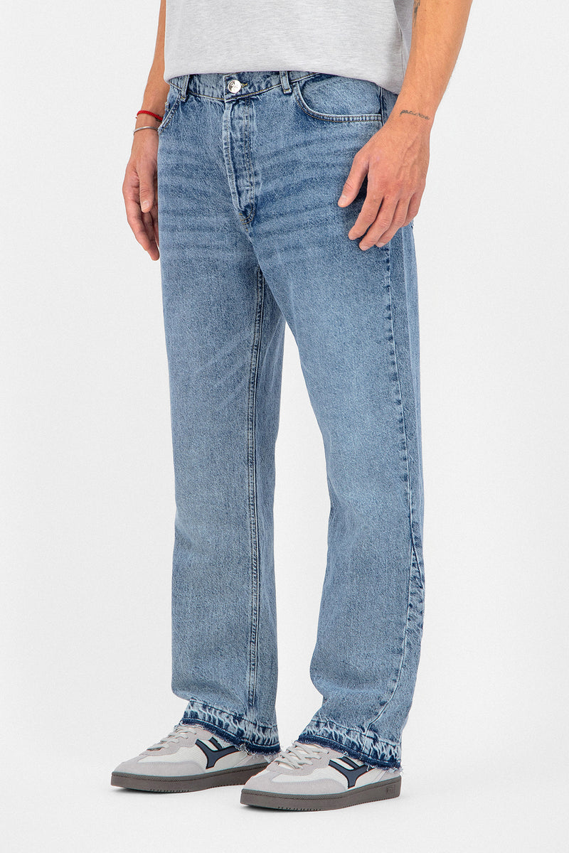 Gusset Panel Straight Fit Pant