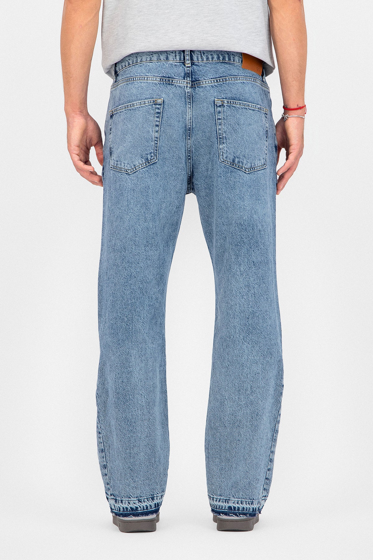 Gusset Panel Straight Fit Pant