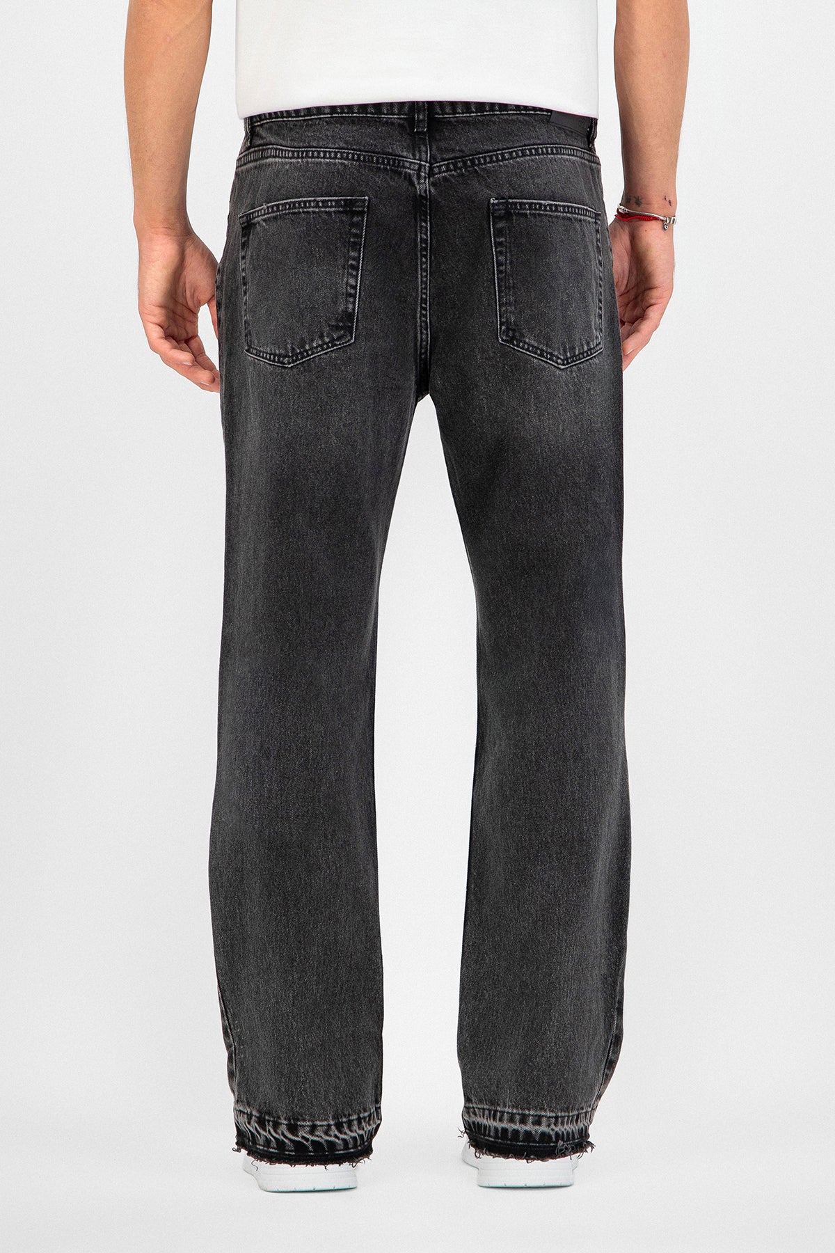 Gusset Panel Straight Fit Pant