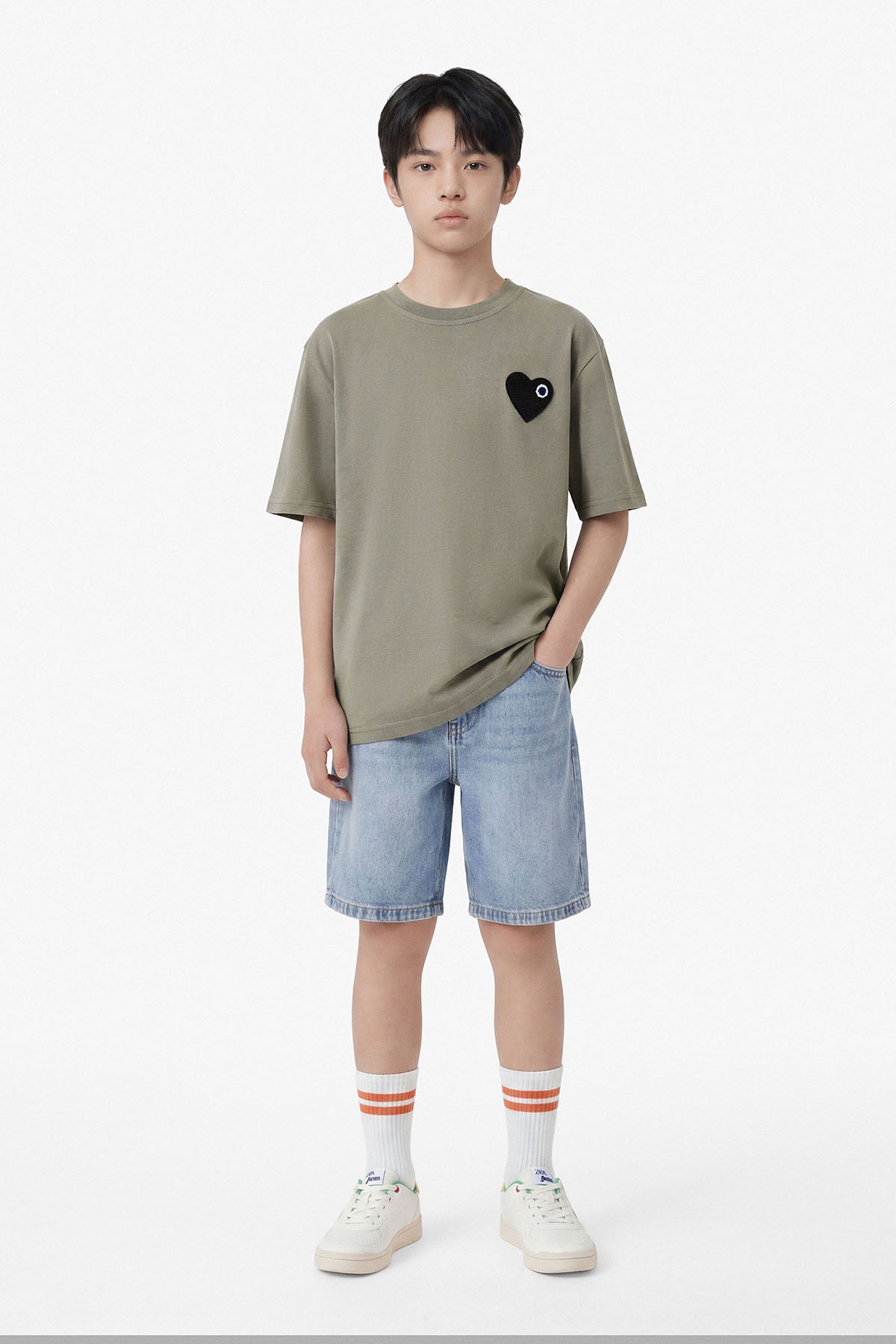 Olive / Noir