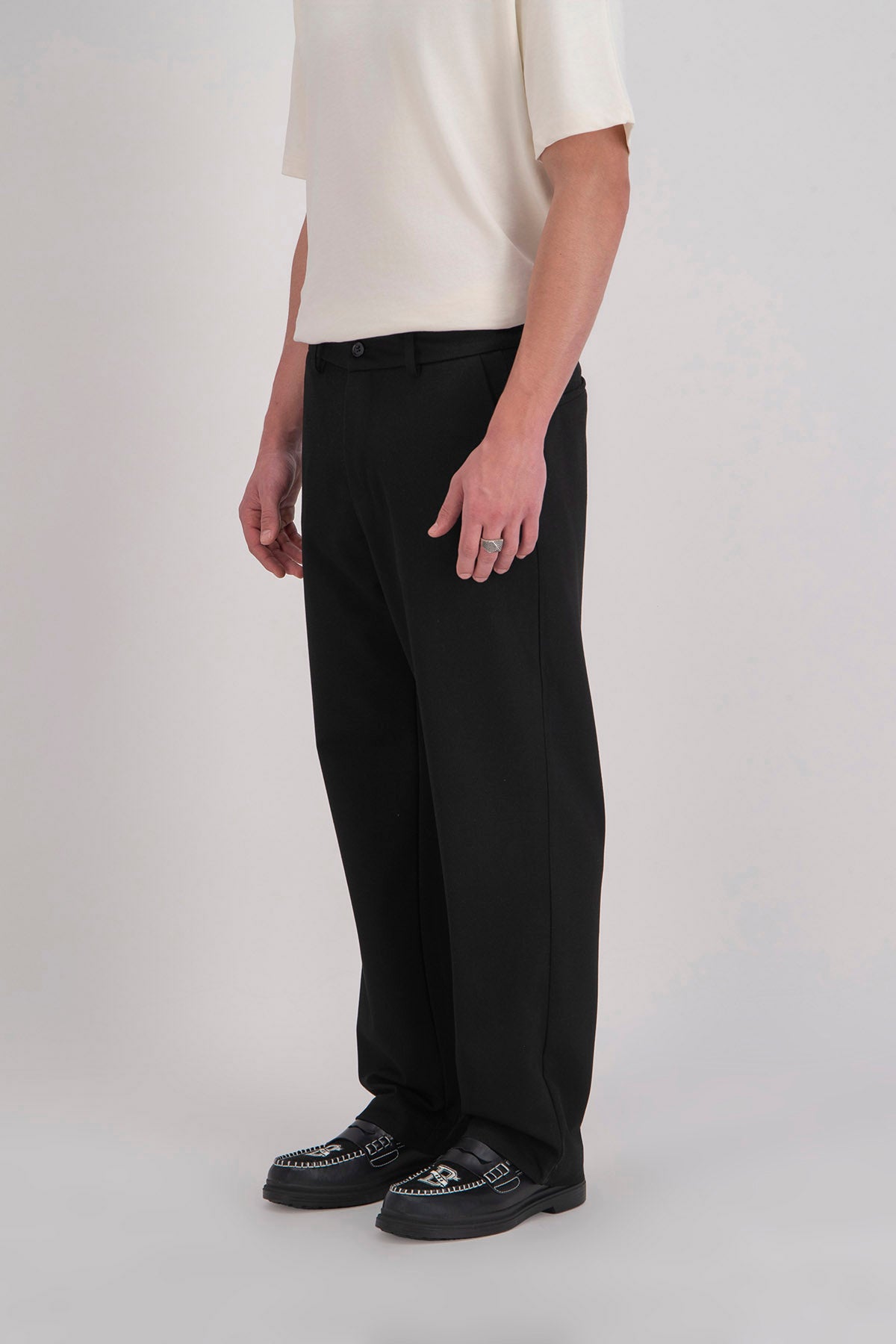 ELASTIC HEM SUIT PANT