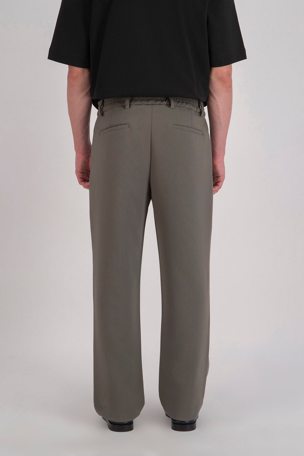ELASTIQUE HEM SUIT PANT
